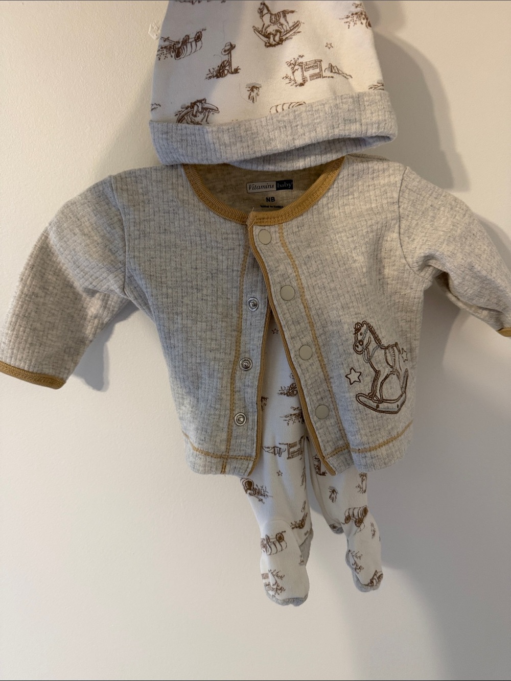 Vitamins Baby Beige & White Rocking Horse One-Piece Bodysuit Set